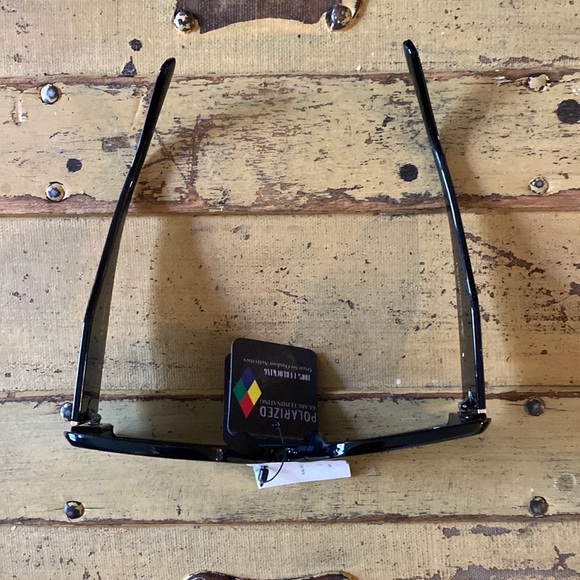 BLACK POLARIZED SUNGLASSES OVERSIZED SUNGLASSES OVERSIZED OSFM NWT - Picture 4 of 7